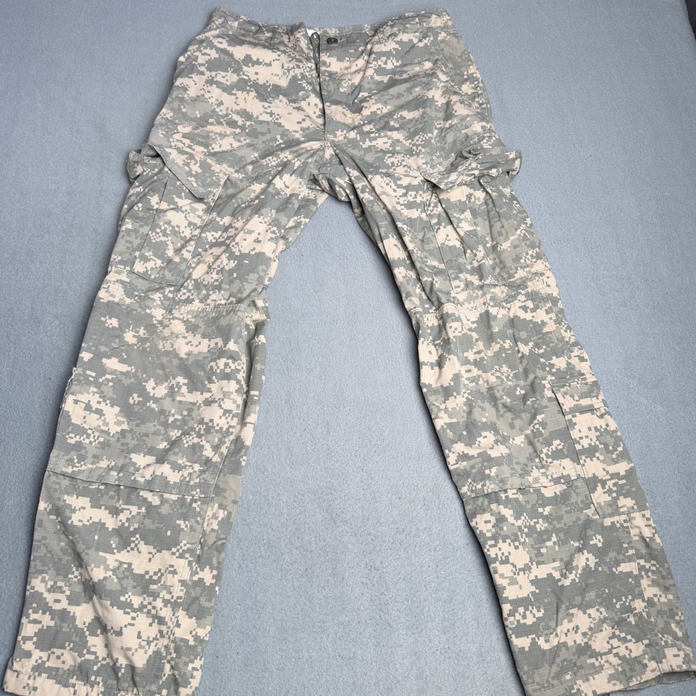 US Army ACU Digital Camo Cargo Pants Mens Medium Regular UCP Ripstop